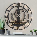 Avukatlara Özel İsimli ve Işıklı Duvar Saati - Görsel 2