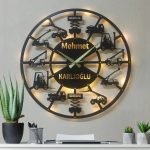 Kişiye Özel Işıklı İş Makineleri Duvar Saati – Şık ve Modern 50x50 cm
