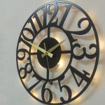 Klasik LED Işıklı Duvar Saati - Dekoratif ve Şık Tasarım - Görsel 3