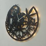 Bob Marley Tasarımlı Işıklı Duvar Saati – Dekoratif ve Şık 50x50 cm - Görsel 2
