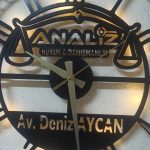 Kişiye Özel Avukat Temalı Işıklı Duvar Saati – Şık ve Modern 50x50 cm - Görsel 4