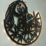 Bob Marley Tasarımlı Işıklı Duvar Saati – Dekoratif ve Şık 50x50 cm - Görsel 4