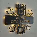 Oto Bakım Tasarımlı İsimli ve Işıklı Duvar Dekoru 50x50 cm - Görsel 2