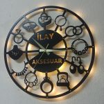 Lüks Takı ve Aksesuar Temalı Kişiye Özel Işıklı Duvar Saati - Görsel 3